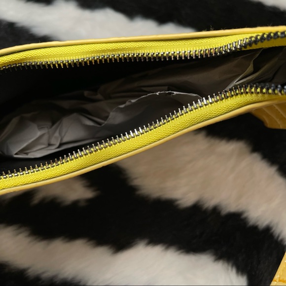 Yellow Croc Embossed Baguette Bag - Picture 3 of 3